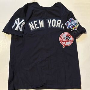 Luxury Athletic Collection New York Yankees T-Shirt